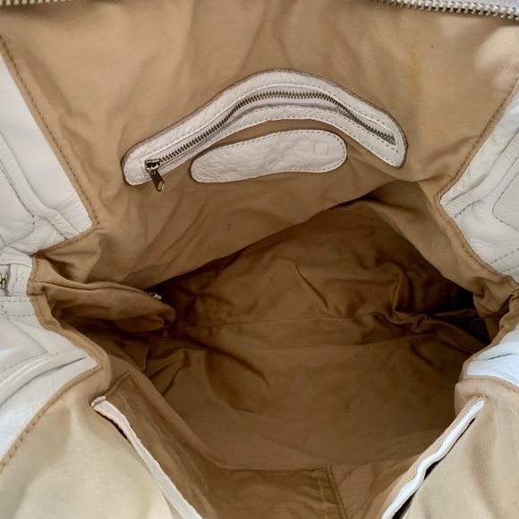 GUSSTO Black & White Leather Handbag - Picture 13 of 15